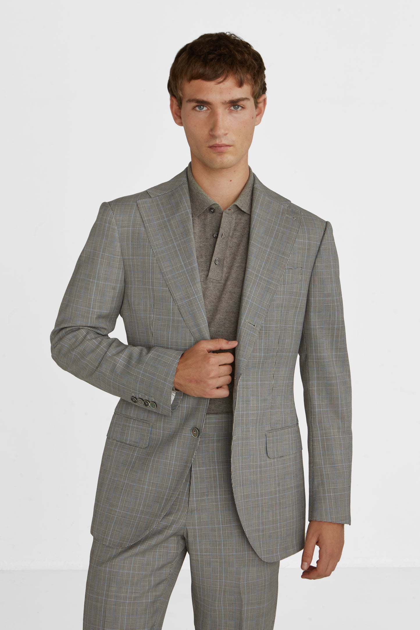 Traje a medida de Gales, color gris medianoche, lana Super 120